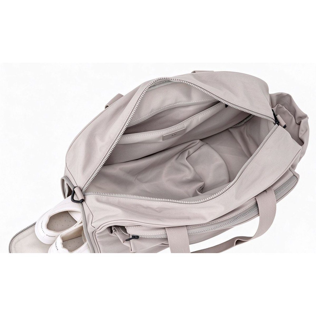All-rounder tote — interior zip pocket detail
